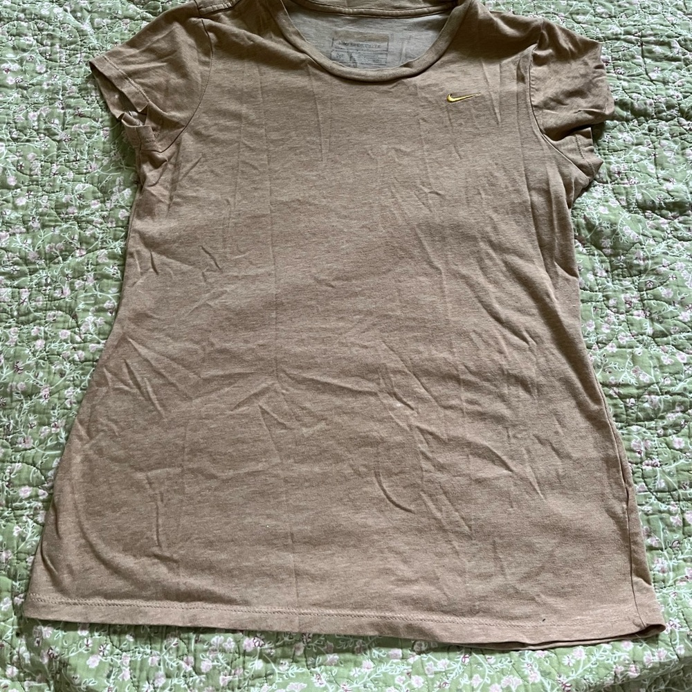 Tan Nike tshirt